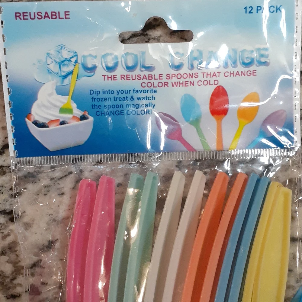 New! Color-Changing Dessert Spoons + Donut Worry Paper Party Napkins Bundle
